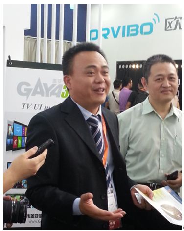 图1:深圳市半导体行业协会秘书长蔡锦江谈智能家居新体验