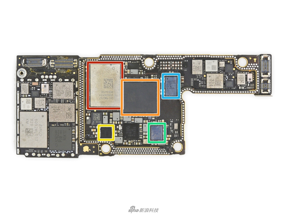 苹果/USI 339S00551 (XS)和338S00540 (XS Max) WiFi/蓝牙SoC，英特尔PMB9955(可能是XMM7560)基带处理器/调制解调器，ST微电子ST33G1M2 32位单片机，ARM SecurCore SC300尤其注意黄色部分，Apple Watch Series 3和谷歌Pixel 2xl都有类似的芯片，它是eSIM部分
