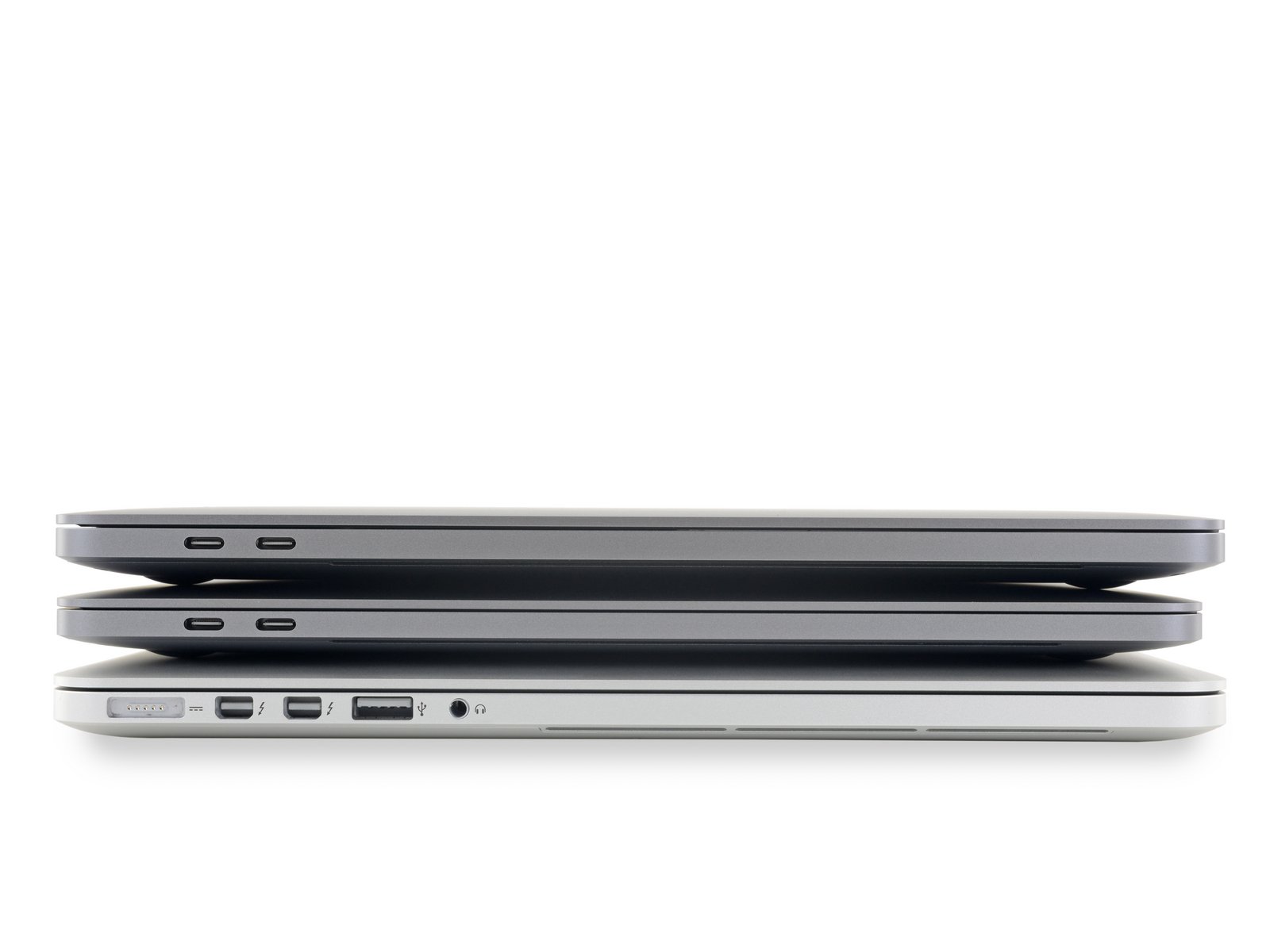 最上面这台就是全新 16 英寸 MacBook Pro，中间是上代  15 英寸 MacBook Pro，最下面是 2015 款 15  英寸 MacBook Pro